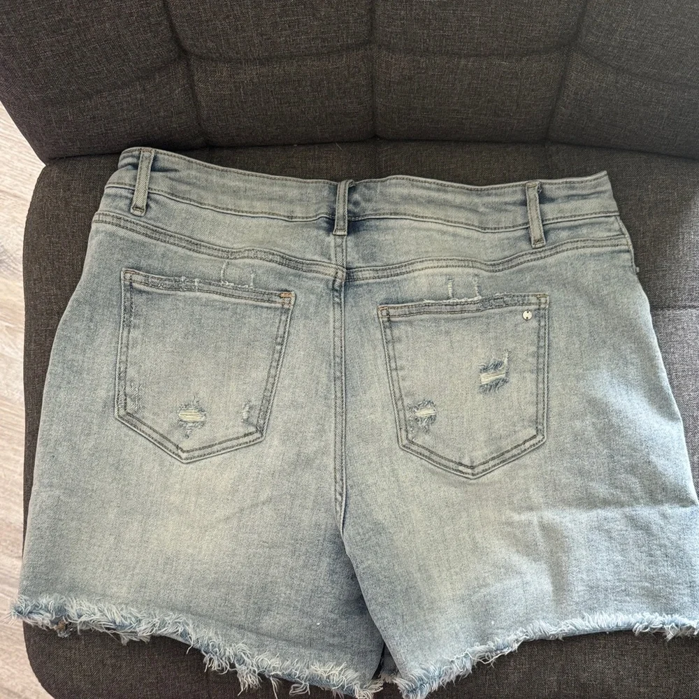 Distressed Denim Women Shorts - Picture 7 of 12